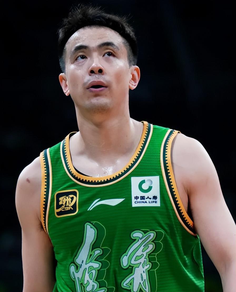 CBA3消息！赵继伟全明星被质疑，赵睿面临重罚，国家队名单将出炉